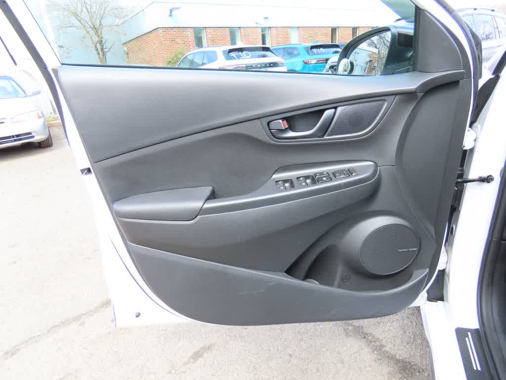 Thumbnail: 2022 Hyundai Kona - 18