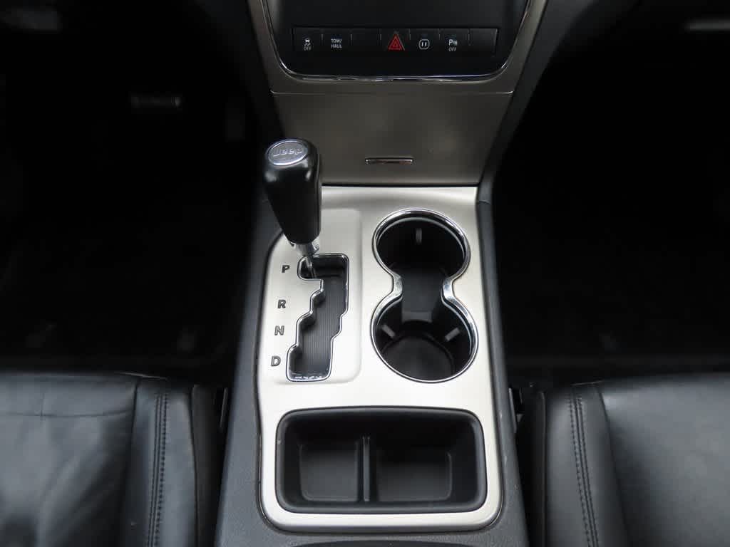 Thumbnail: 2011 Jeep Grand Cherokee - 22