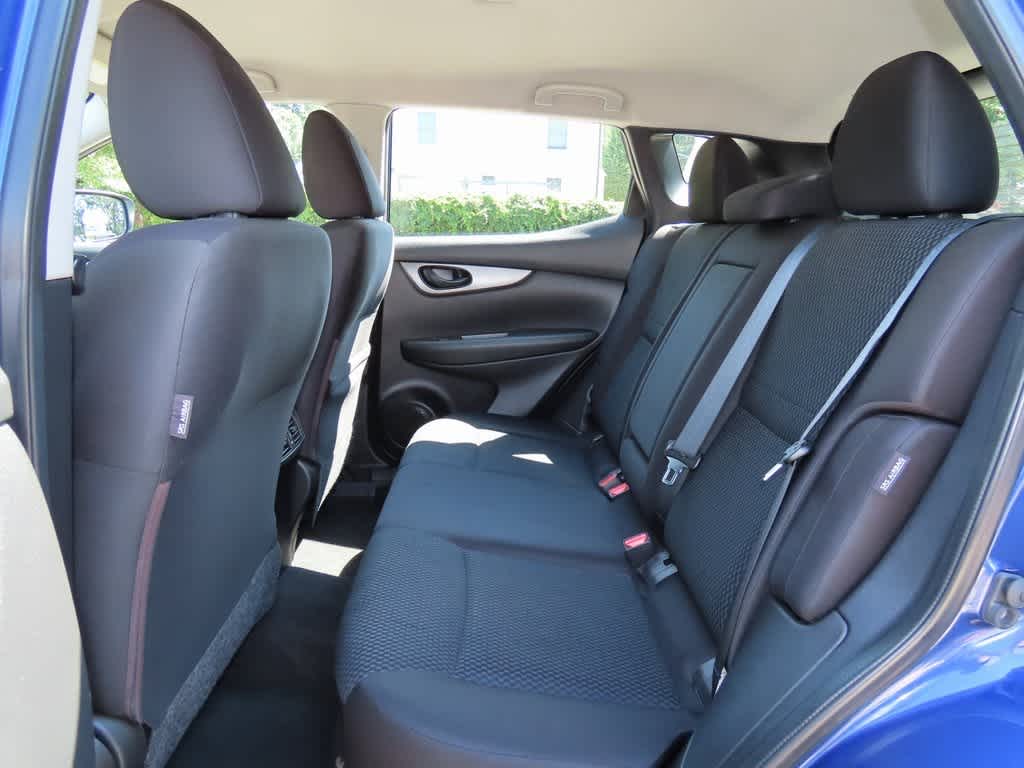 Thumbnail: 2021 Nissan Rogue Sport - 11