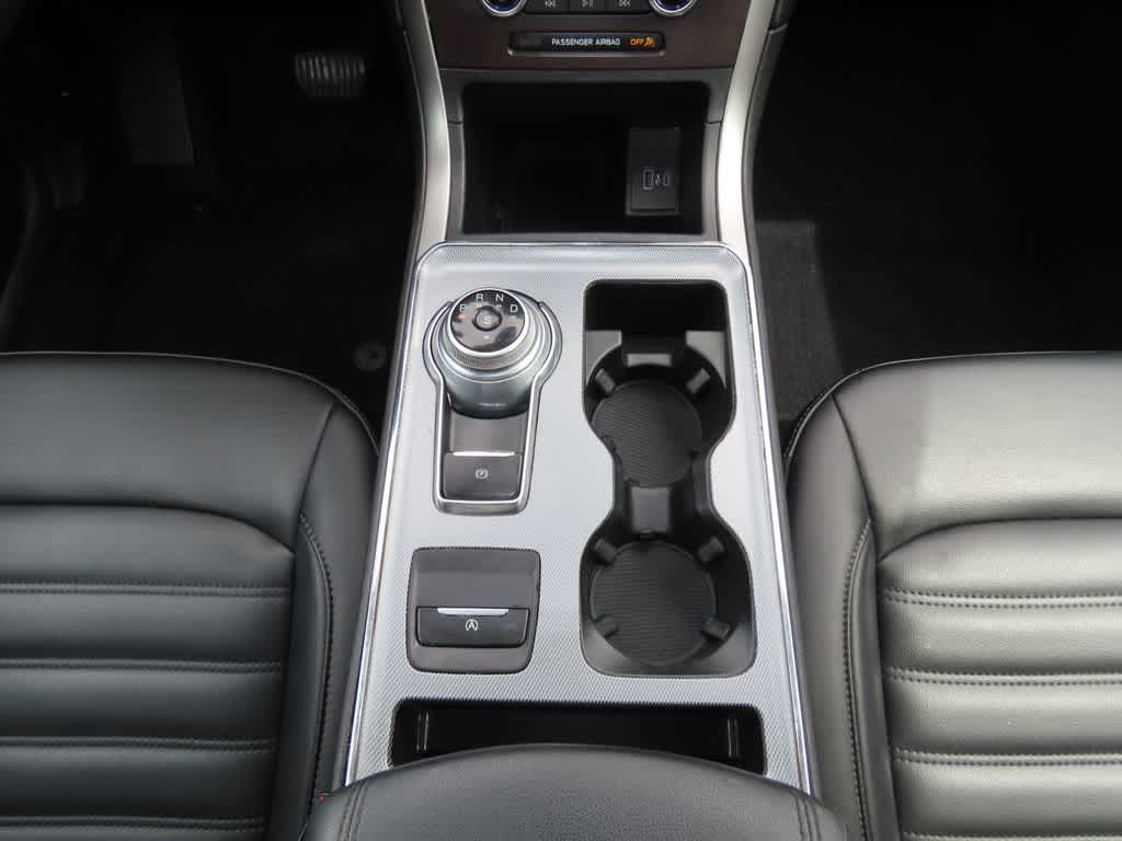 Thumbnail: 2021 Ford Edge - 21