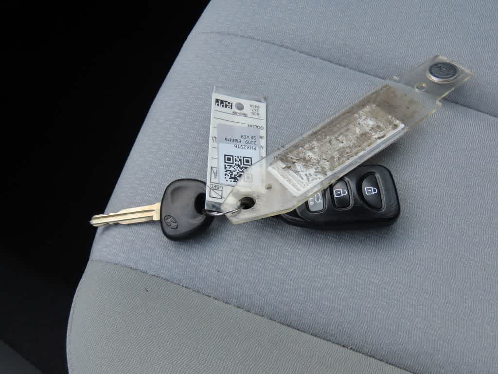 Thumbnail: 2009 Hyundai Elantra - 24
