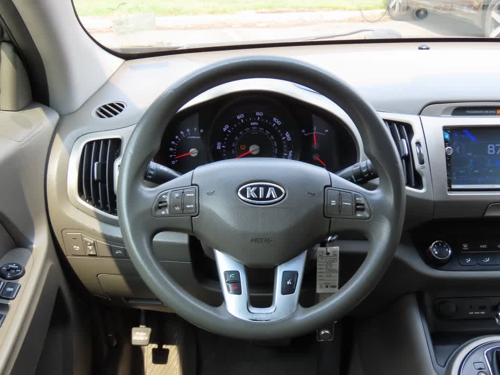 Thumbnail: 2011 Kia Sportage - 18