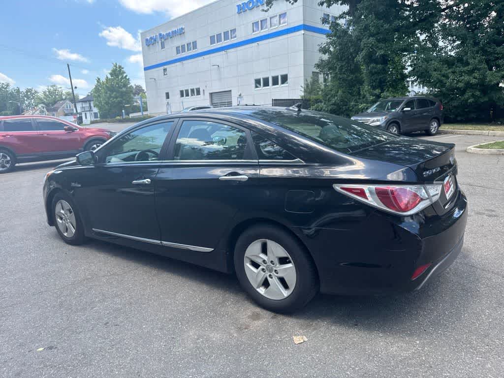 Thumbnail: 2011 Hyundai Sonata - 18