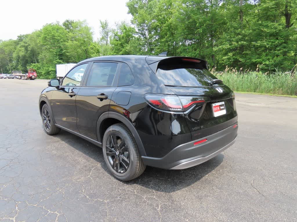 Thumbnail: 2026 Honda HR-V - 4