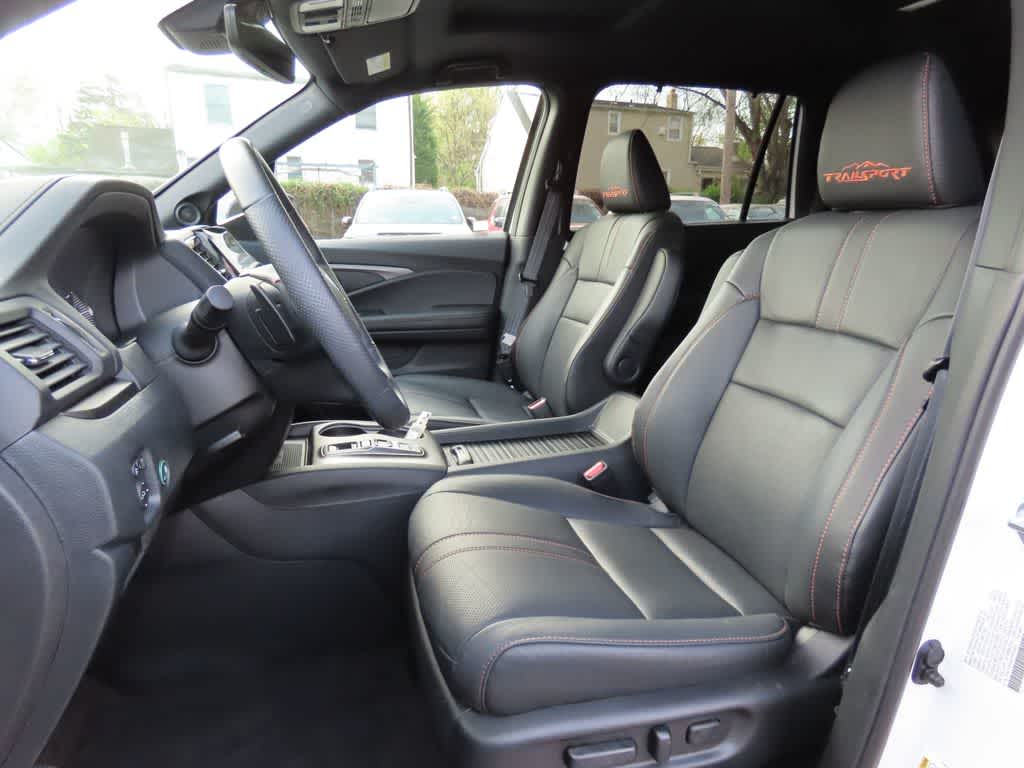 Thumbnail: 2023 Honda Passport - 11