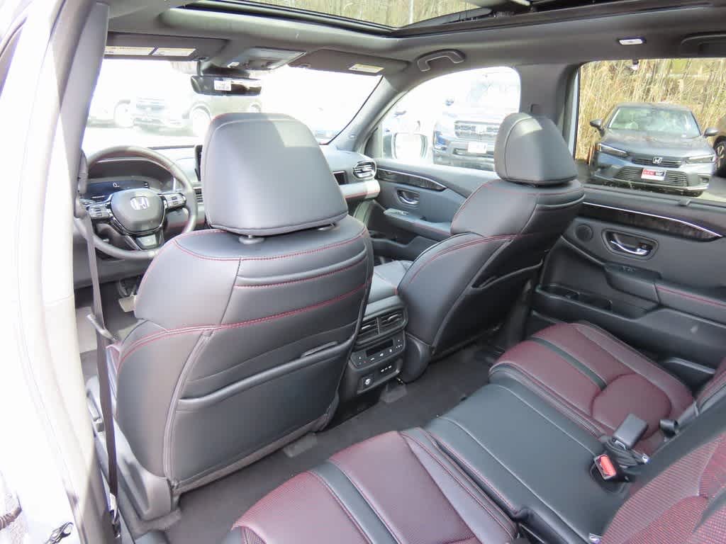 Thumbnail: 2025 Honda Pilot - 15