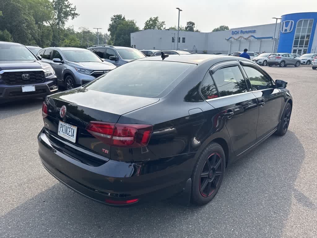 Thumbnail: 2016 Volkswagen Jetta - 8