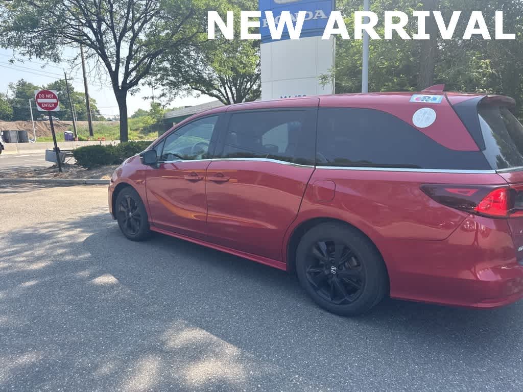Thumbnail: 2023 Honda Odyssey - 10