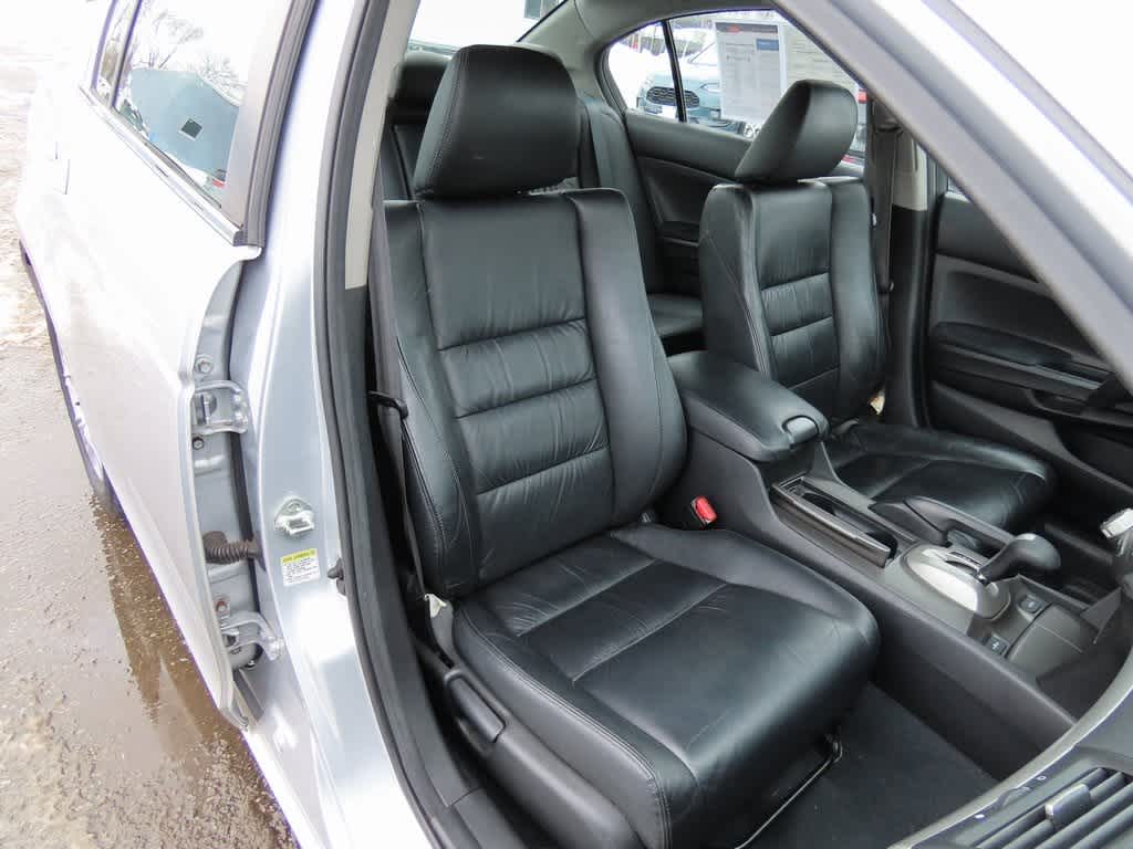 Thumbnail: 2012 Honda Accord - 16