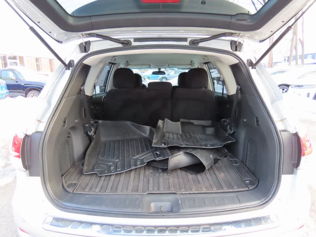 Thumbnail: 2016 Nissan Pathfinder - 10