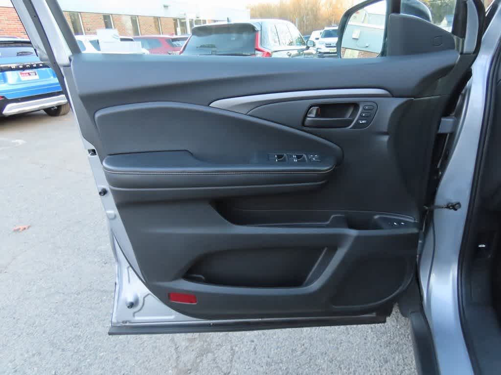 Thumbnail: 2023 Honda Passport - 15