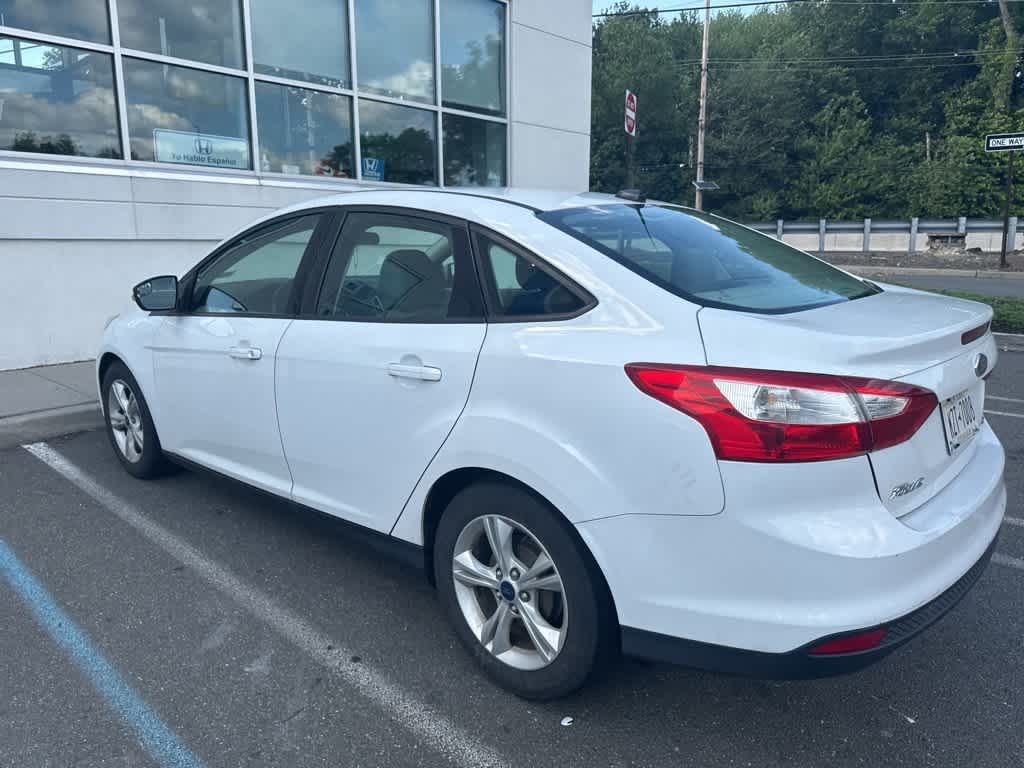 Thumbnail: 2014 Ford Focus - 9
