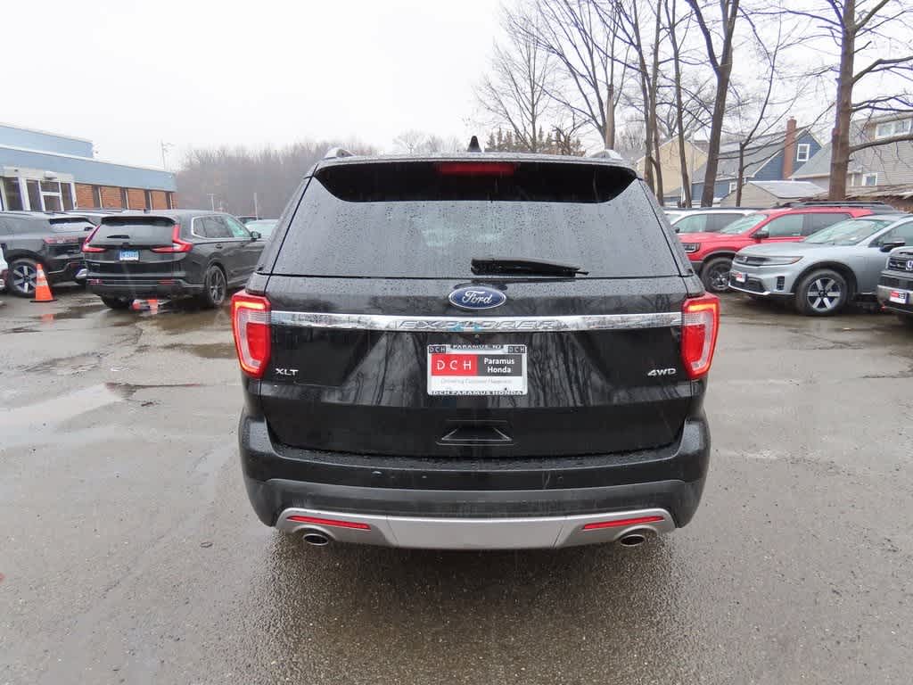 Thumbnail: 2017 Ford Explorer - 5