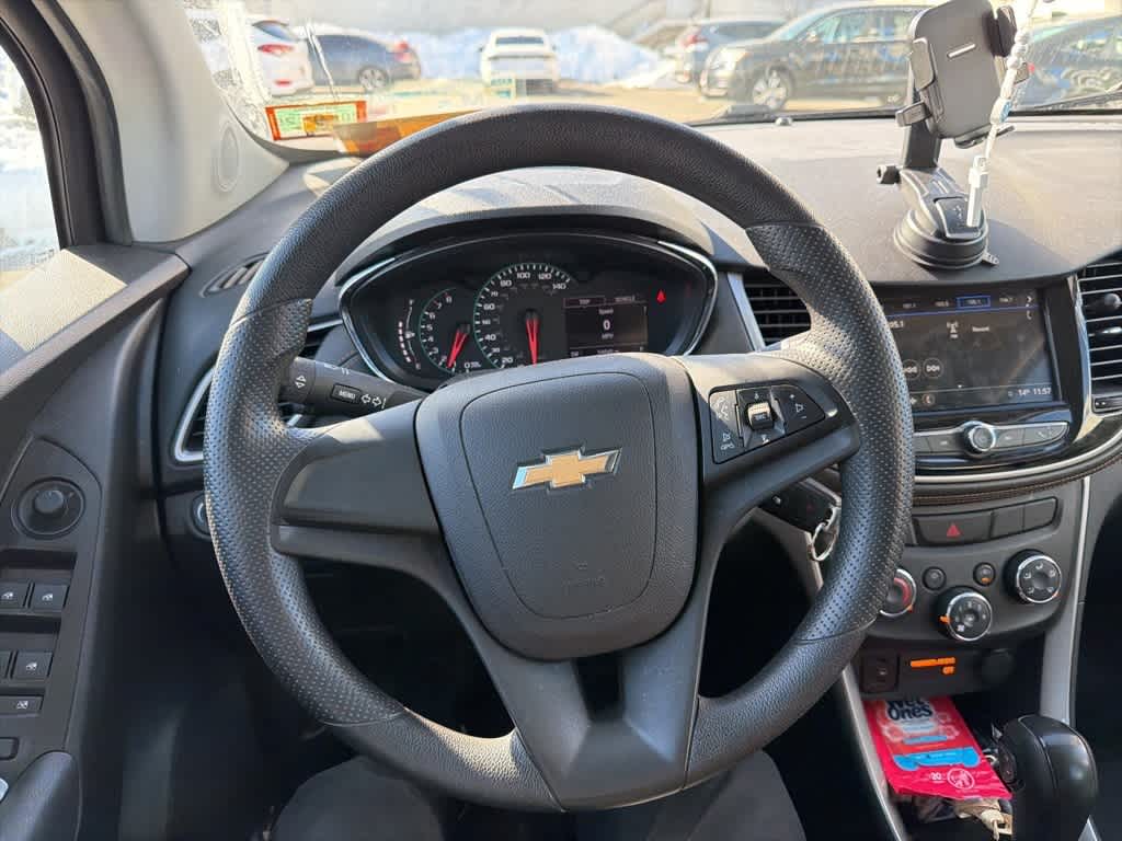Thumbnail: 2018 Chevrolet Trax - 22
