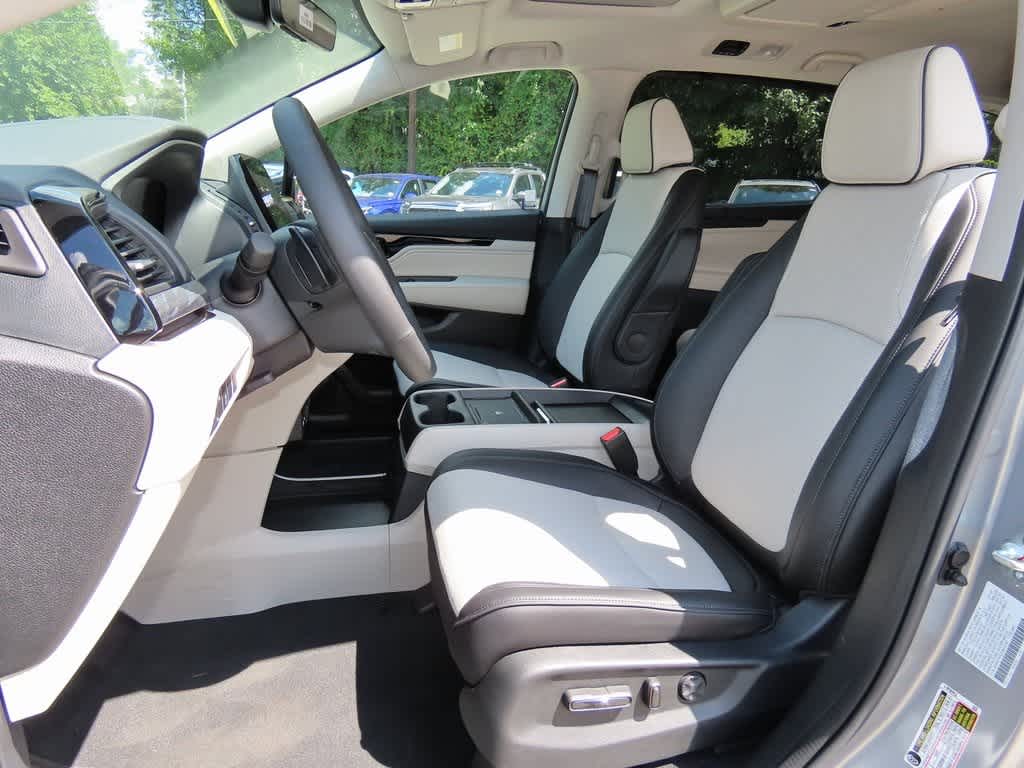 Thumbnail: 2026 Honda Odyssey - 13