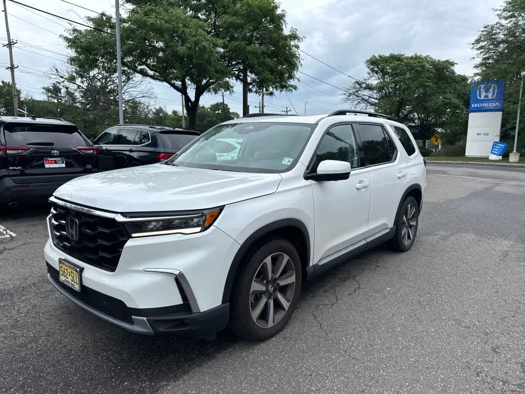 Thumbnail: 2023 Honda Pilot - 1