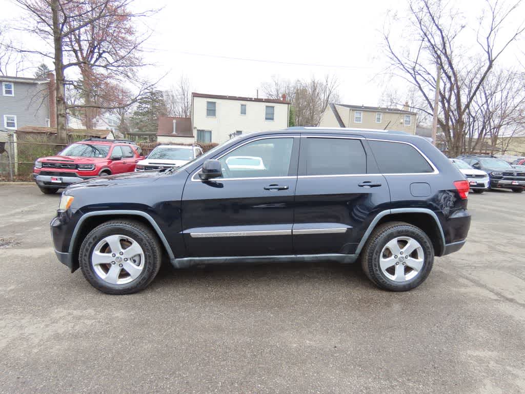Thumbnail: 2011 Jeep Grand Cherokee - 3