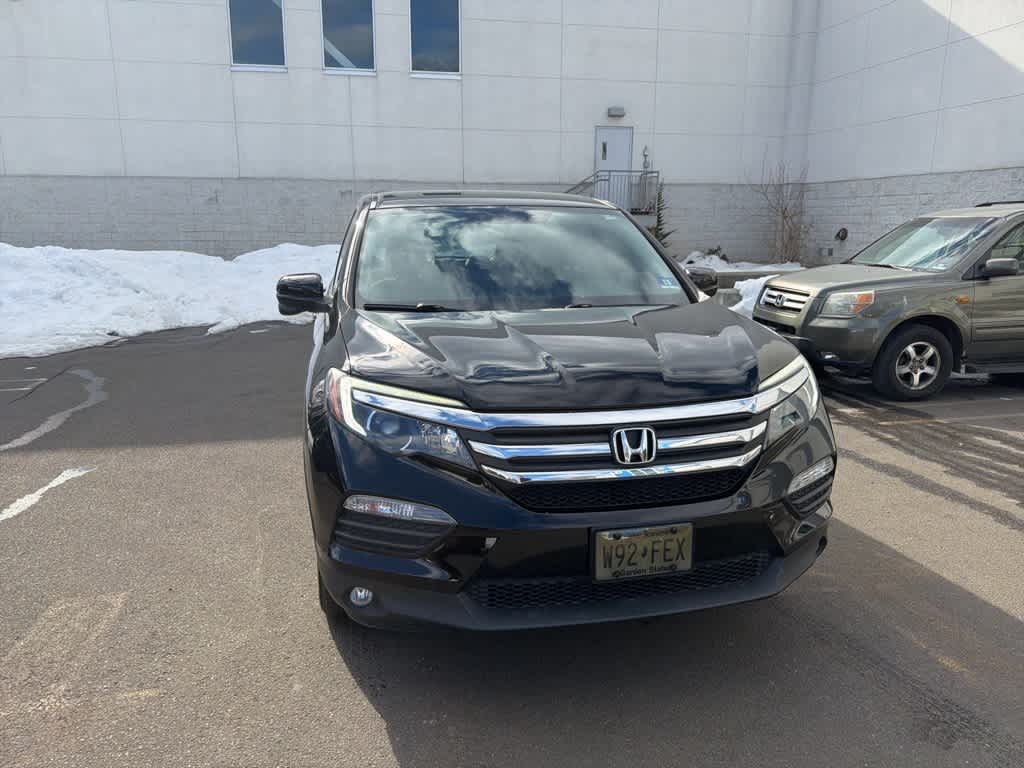 Thumbnail: 2018 Honda Pilot - 22