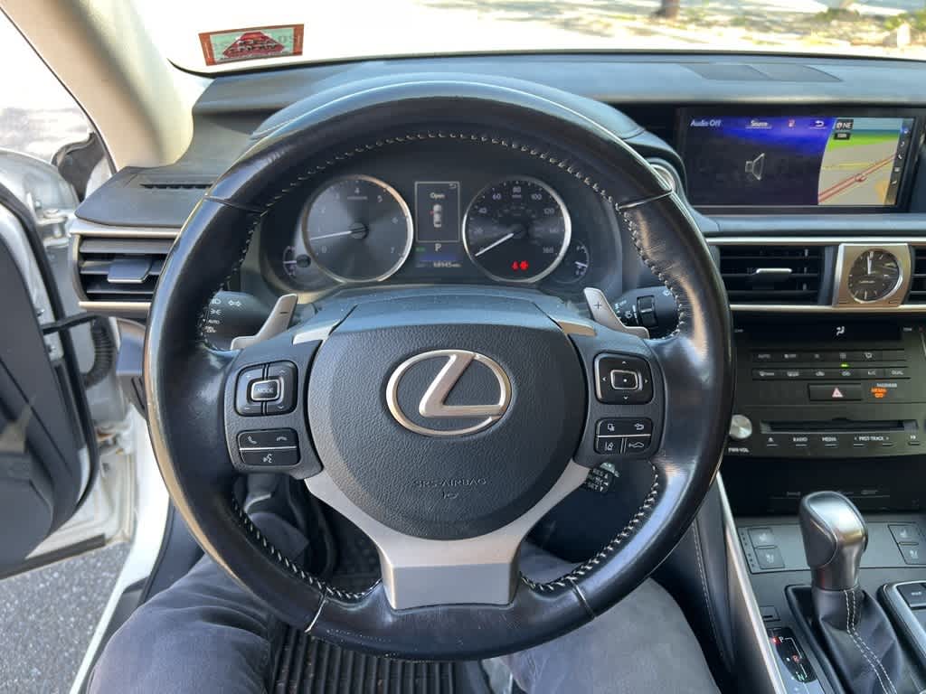 Thumbnail: 2017 Lexus IS - 15