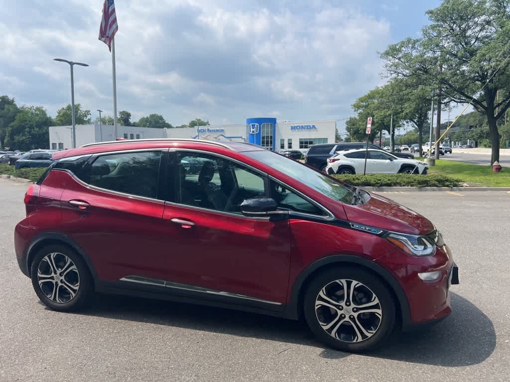 Thumbnail: 2017 Chevrolet Bolt EV - 17
