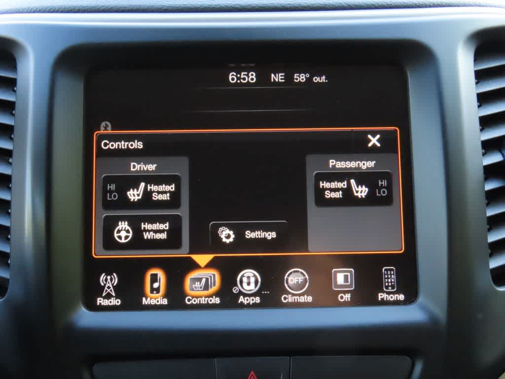 Thumbnail: 2017 Jeep Cherokee - 21