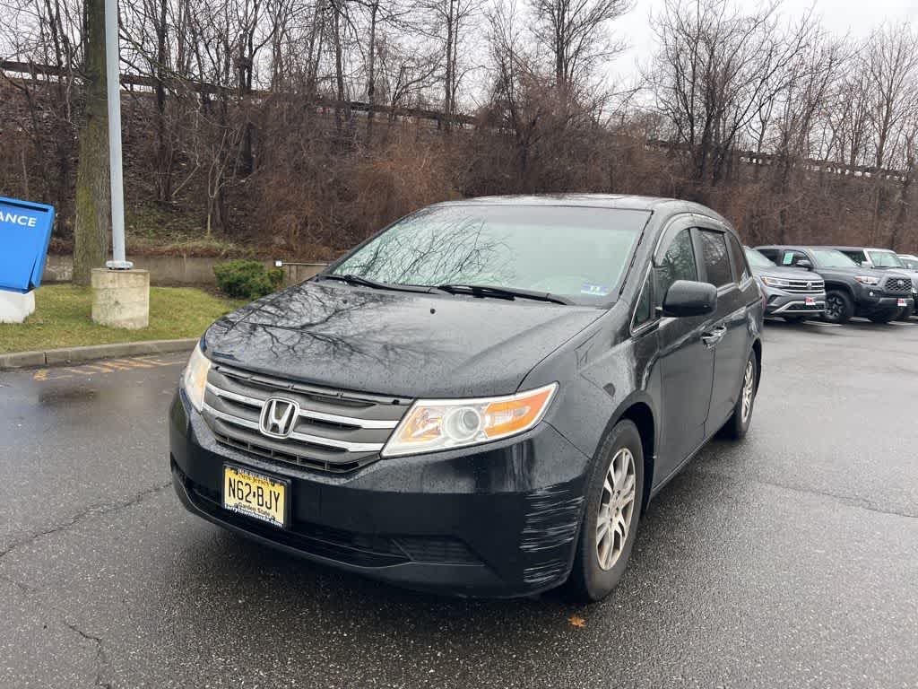 Thumbnail: 2011 Honda Odyssey - 17