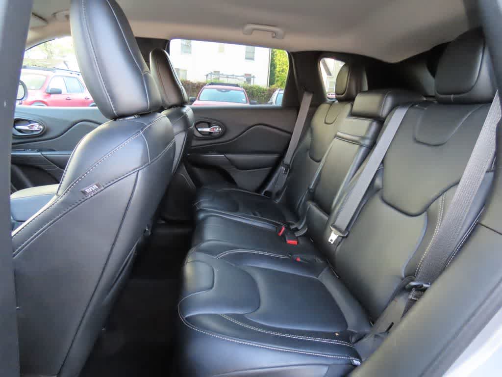 Thumbnail: 2015 Jeep Cherokee - 15