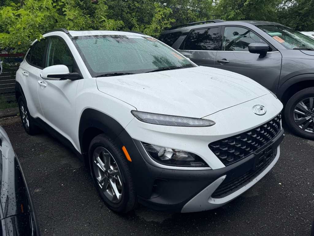 2022 Hyundai Kona SEL 8