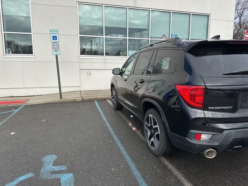 Thumbnail: 2022 Honda Passport - 8