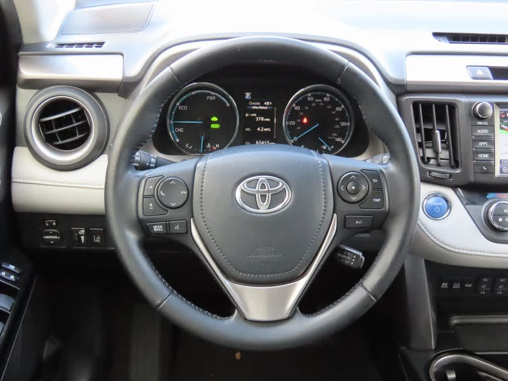 Thumbnail: 2017 Toyota RAV4 - 20