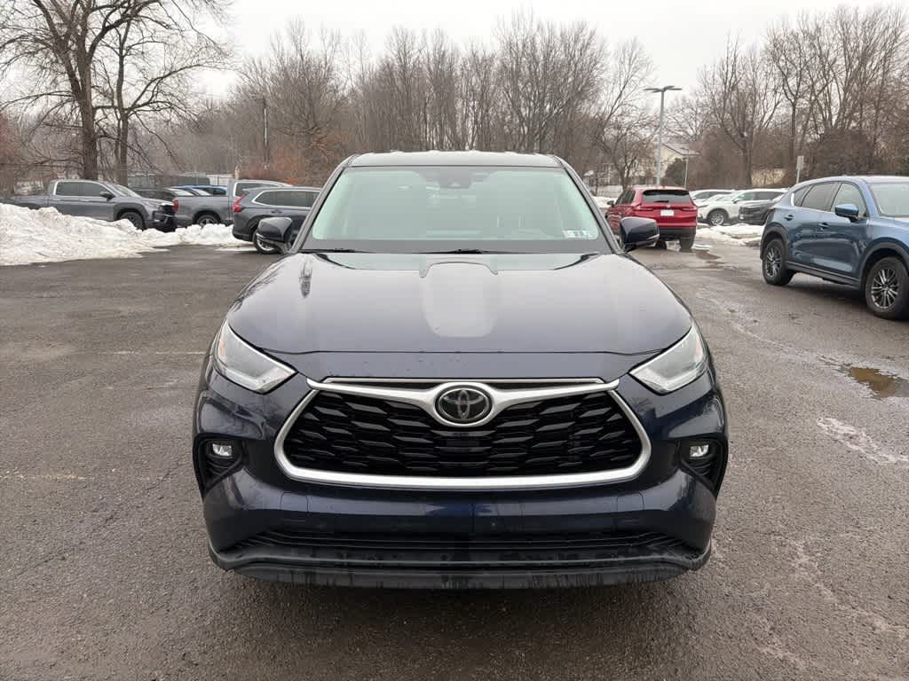 Thumbnail: 2021 Toyota Highlander - 22