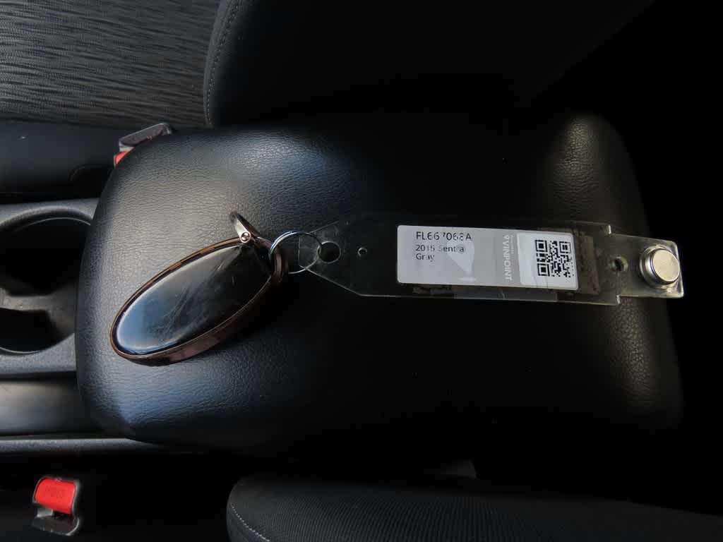 Thumbnail: 2015 Nissan Sentra - 24