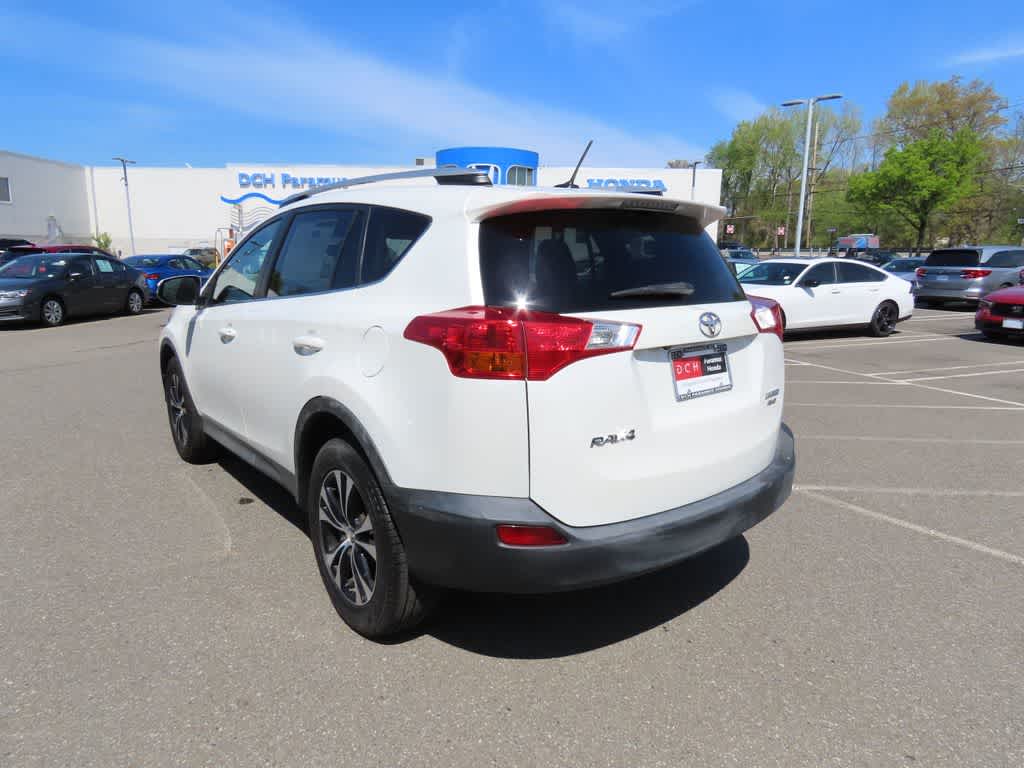Thumbnail: 2015 Toyota RAV4 - 4