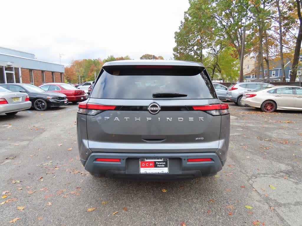Thumbnail: 2022 Nissan Pathfinder - 5