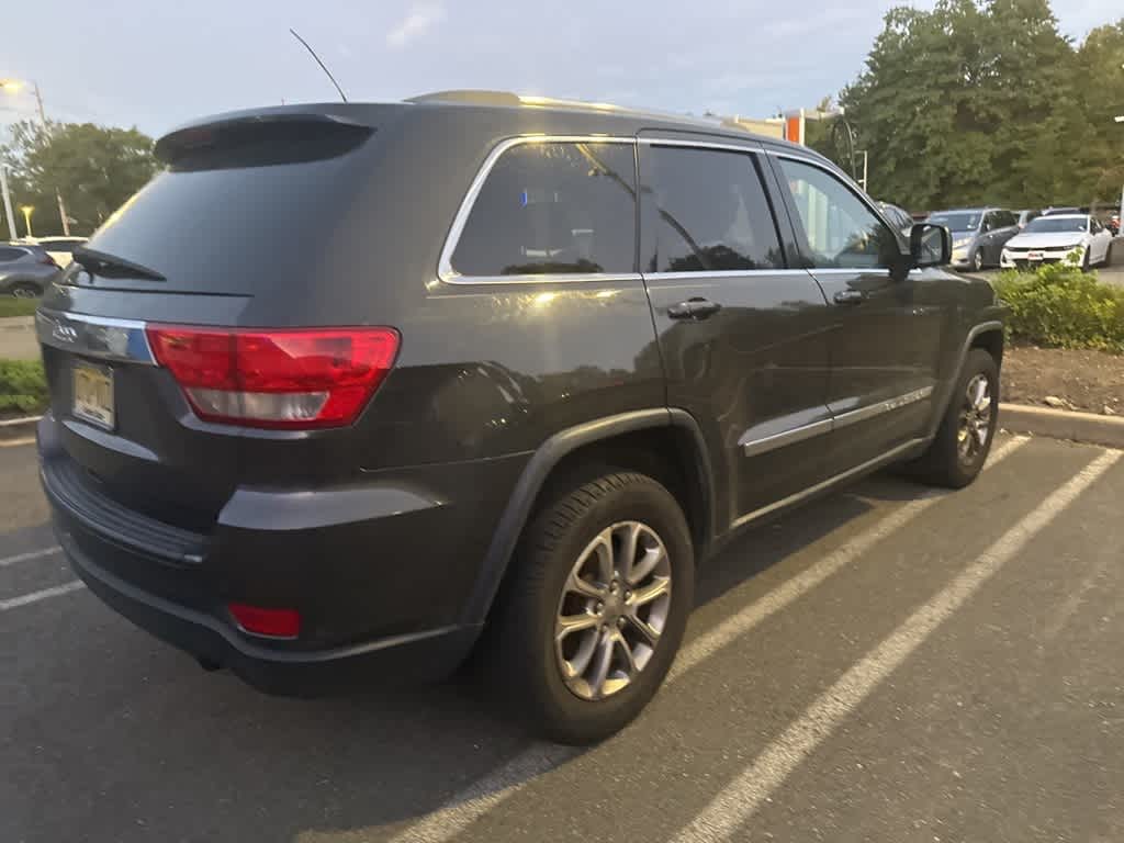 Thumbnail: 2011 Jeep Grand Cherokee - 8