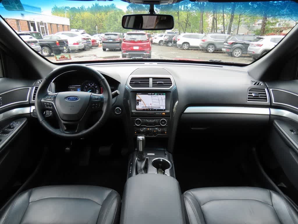 Thumbnail: 2016 Ford Explorer - 19