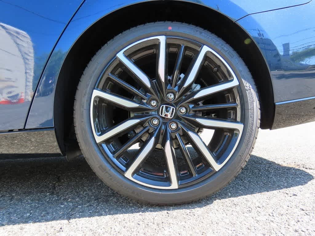 2025 Honda Accord Touring 9
