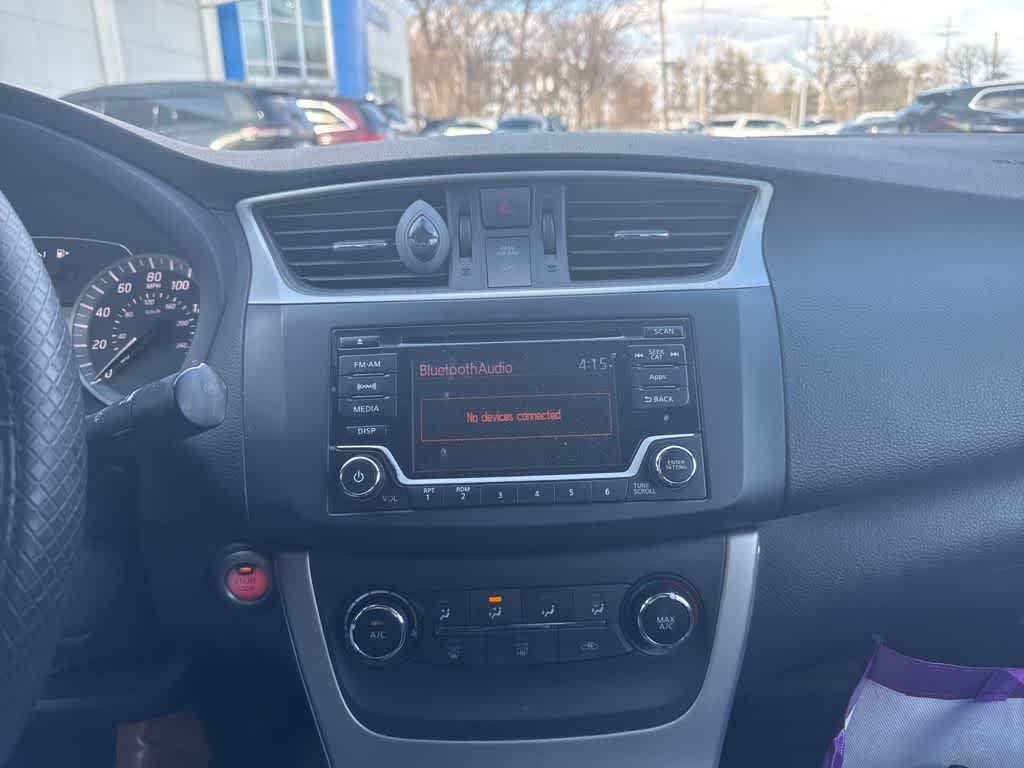 Thumbnail: 2015 Nissan Sentra - 20