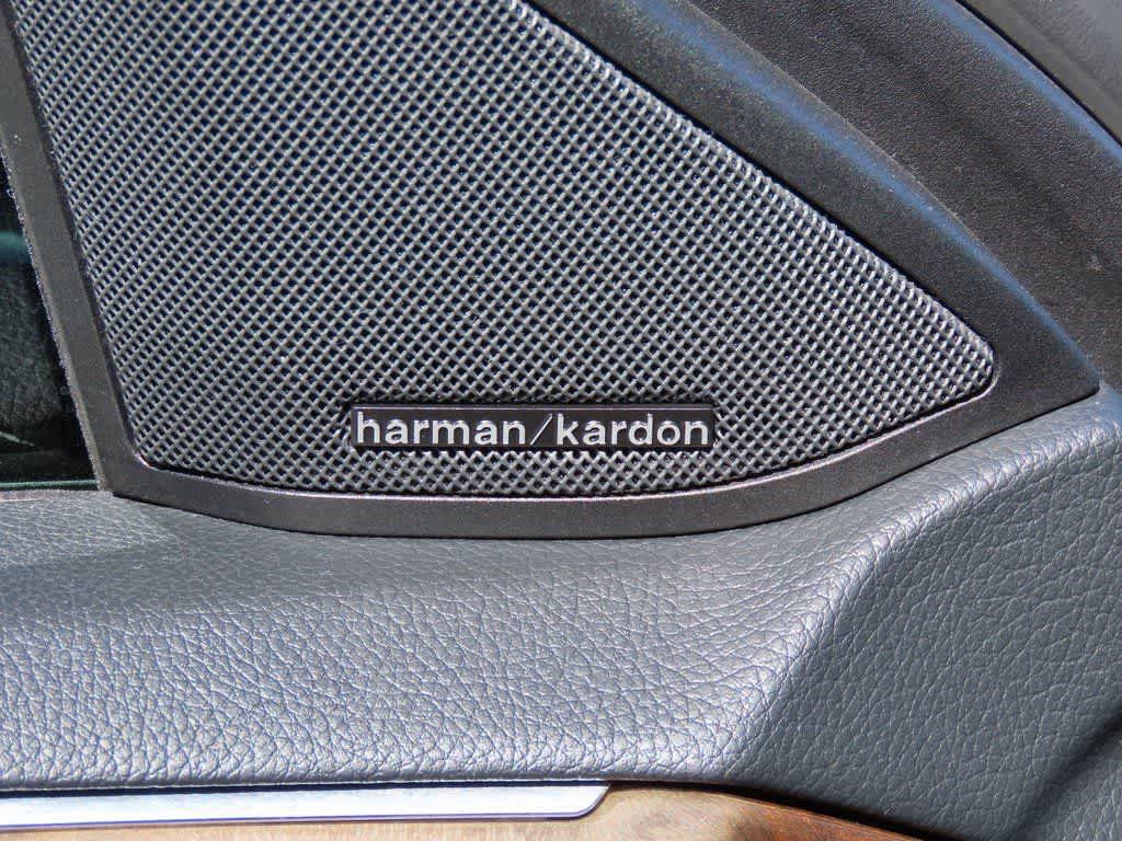 Thumbnail: 2015 Mercedes-Benz E-Class - 16