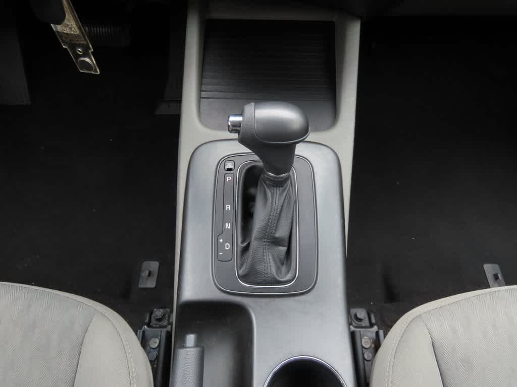 Thumbnail: 2016 Kia Forte - 21