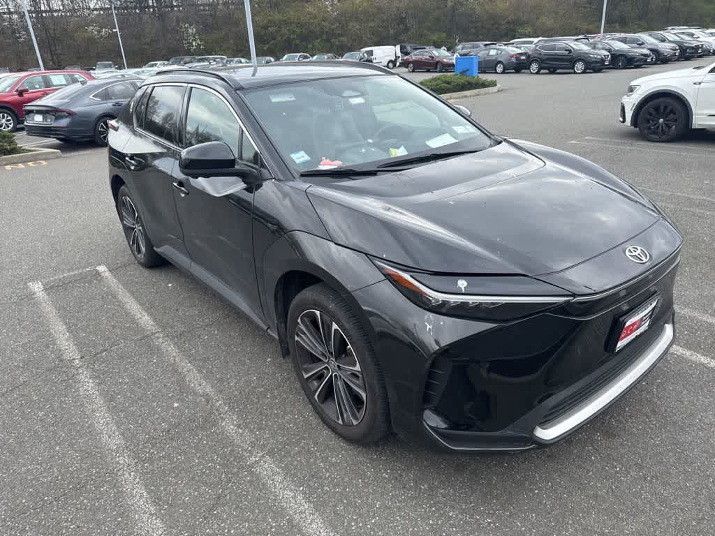 Thumbnail: 2023 Toyota bZ4X - 10