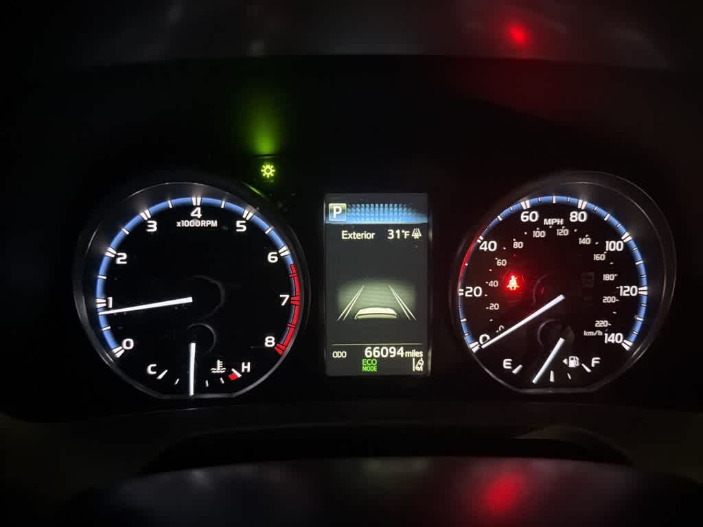 Thumbnail: 2018 Toyota RAV4 - 24