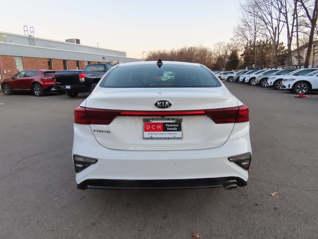 Thumbnail: 2019 Kia Forte - 5