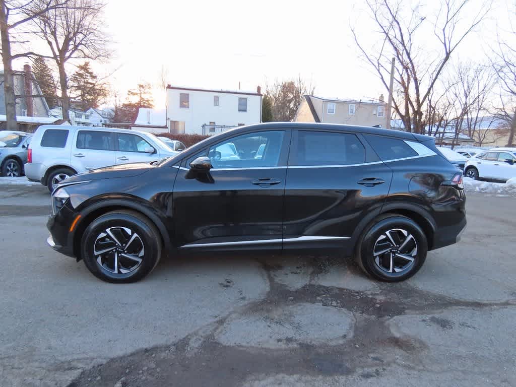 Thumbnail: 2023 Kia Sportage - 3