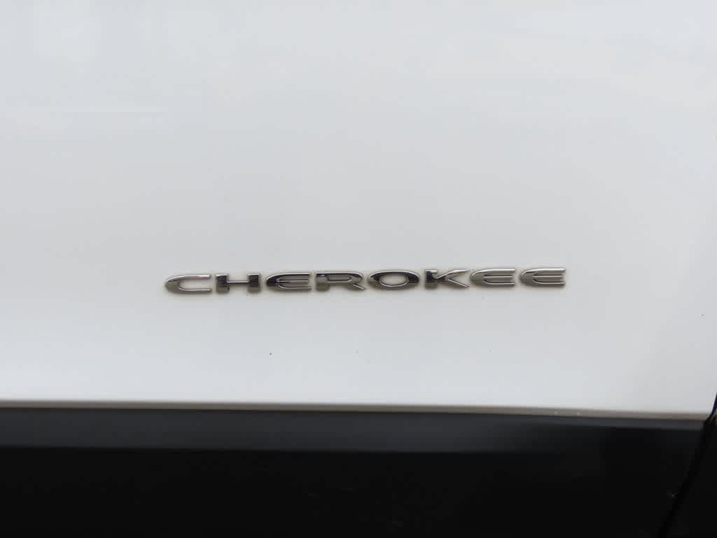 Thumbnail: 2021 Jeep Cherokee - 7