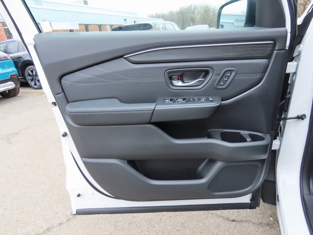 Thumbnail: 2026 Honda Pilot - 19