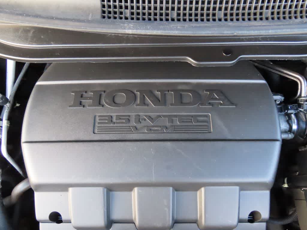 Thumbnail: 2011 Honda Odyssey - 10
