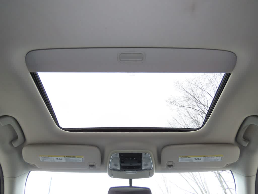 Thumbnail: 2011 Jeep Grand Cherokee - 25