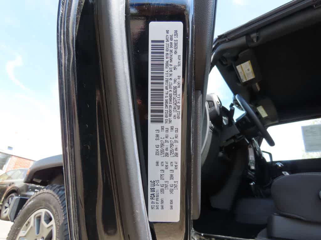 Thumbnail: 2015 Jeep Wrangler - 23