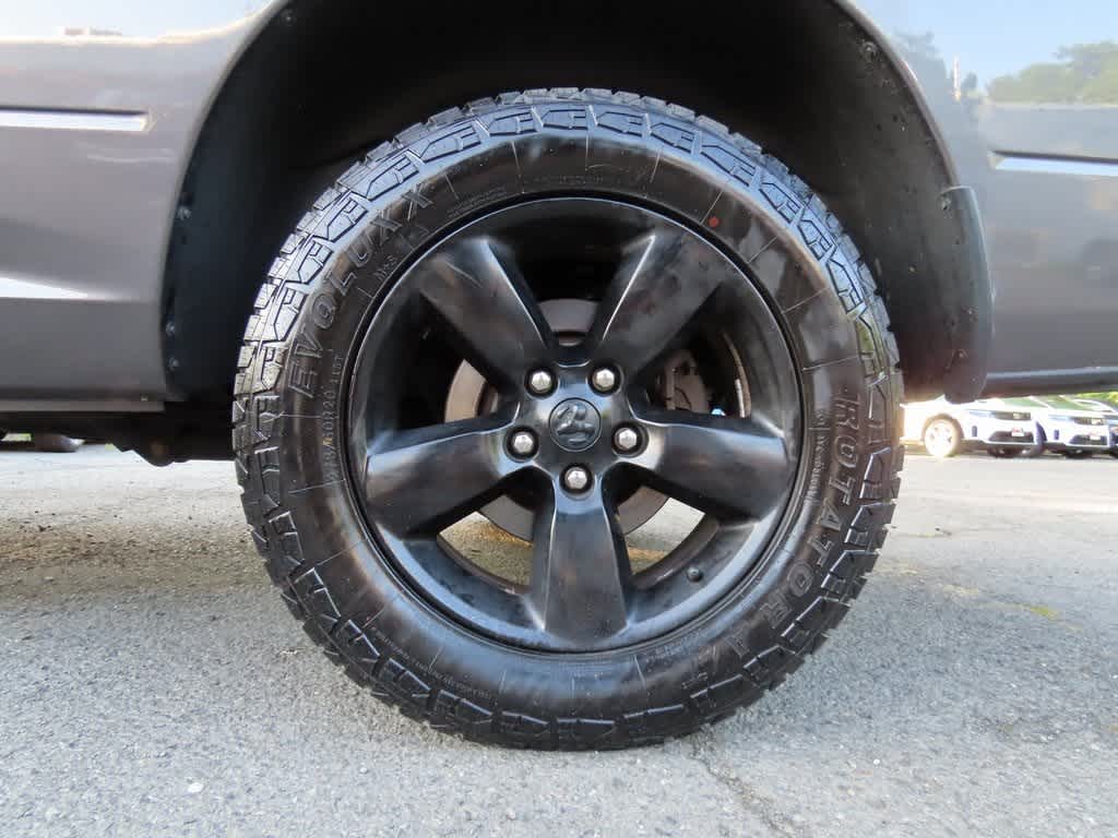 Thumbnail: 2019 RAM 1500 Classic - 9